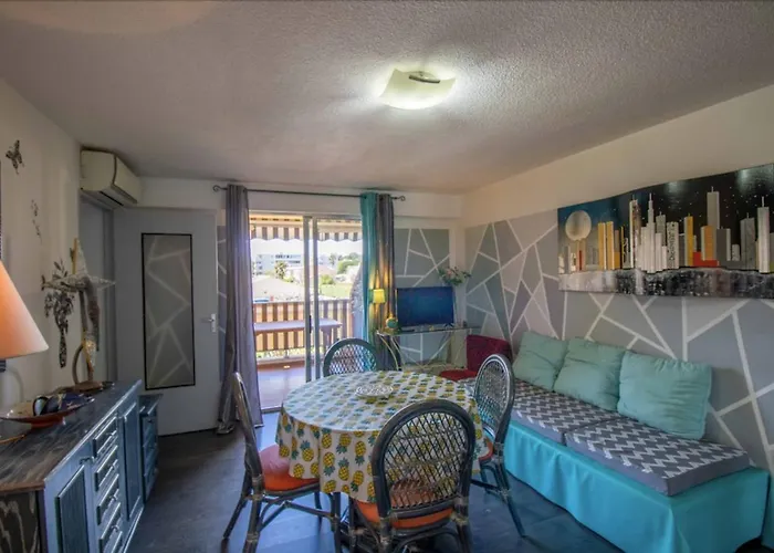 Cosy 35 M2 With Balcony In A Quiet Residence