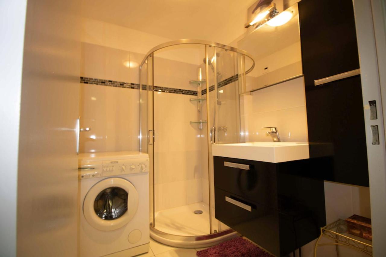 Cosy 35 M2 With Balcony In A Quiet Apartment *